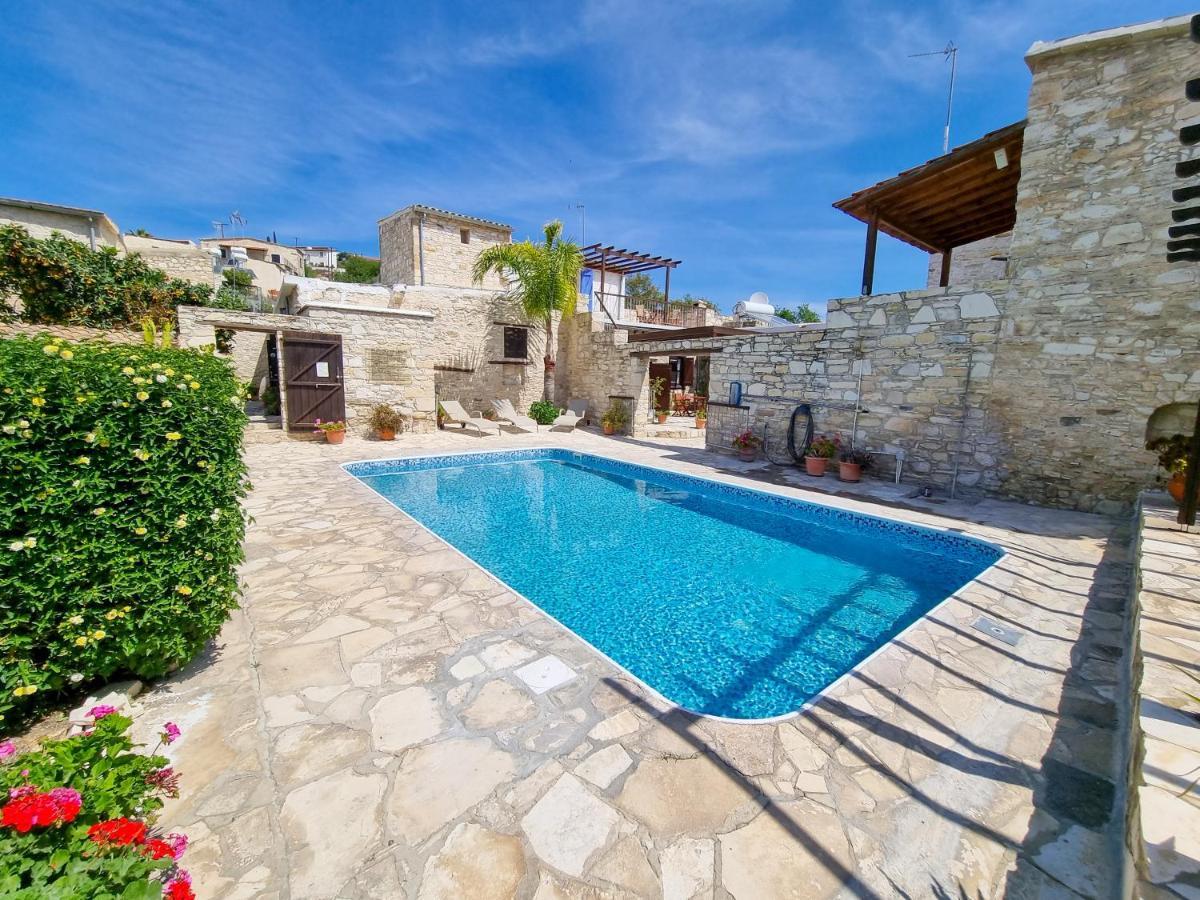 Athena'S Pool Oasis Lägenhet Skarinou Exteriör bild